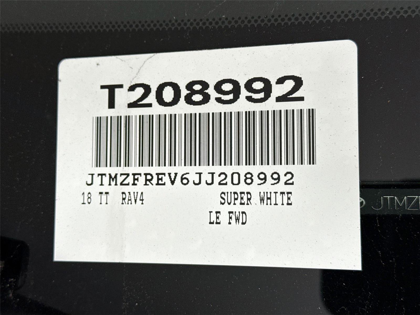 Used 2018 Toyota RAV4 LE image 15