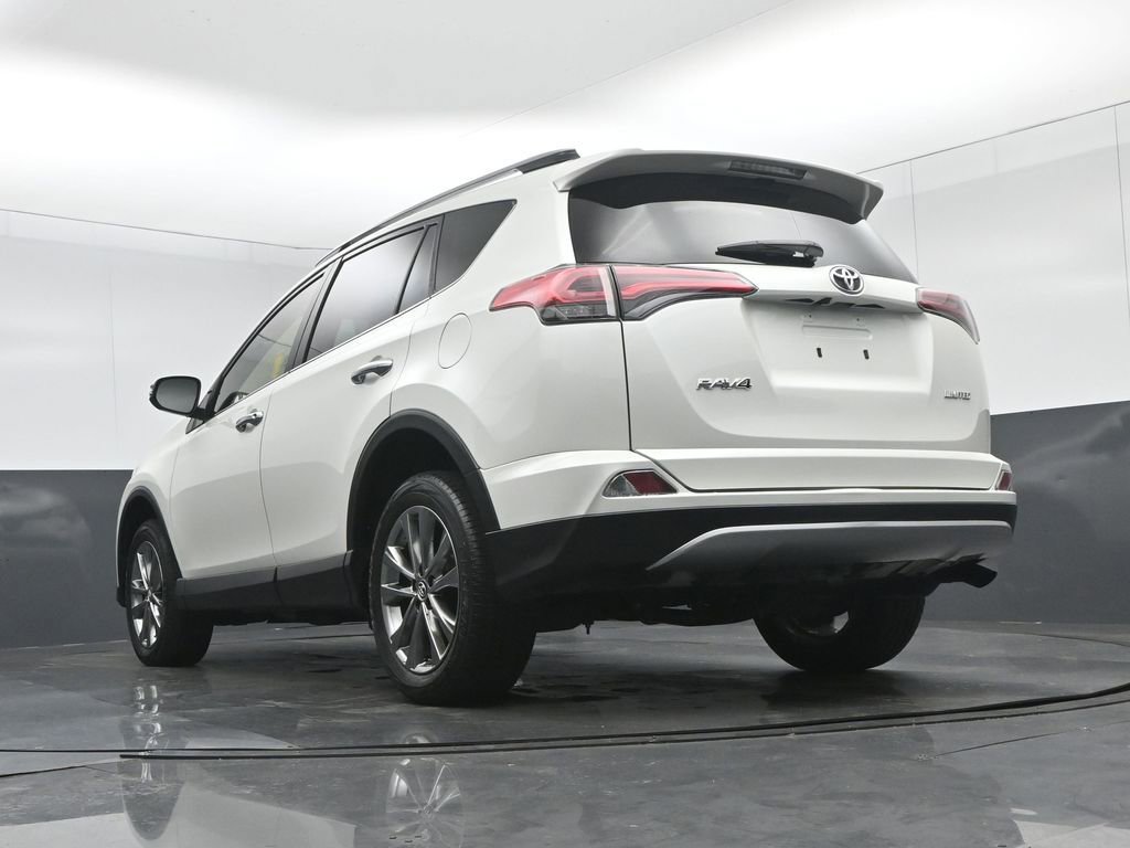 Used 2018 Toyota RAV4 Limited image 57