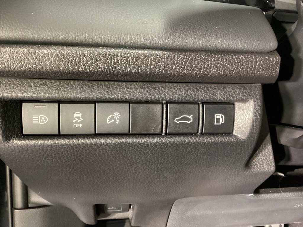 Used 2025 Toyota Camry XSE image 12