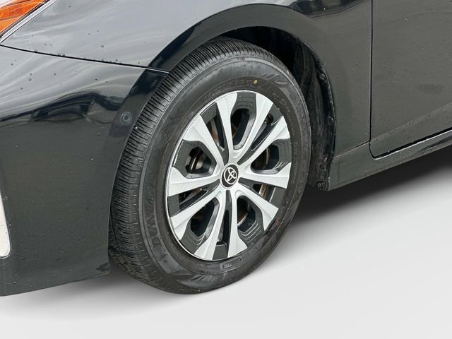 Used 2022 Toyota Prius XLE w/ Advanced Technology Package image 29