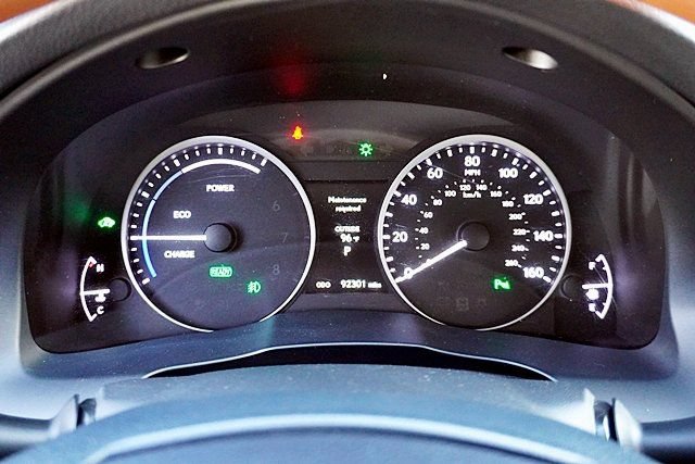 Used 2014 Lexus ES 300h w/ Luxury Package w/Bamboo Trim FWD image 43