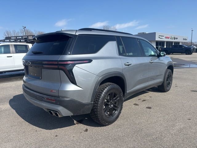 Used 2024 Chevrolet Traverse Z71 image 6