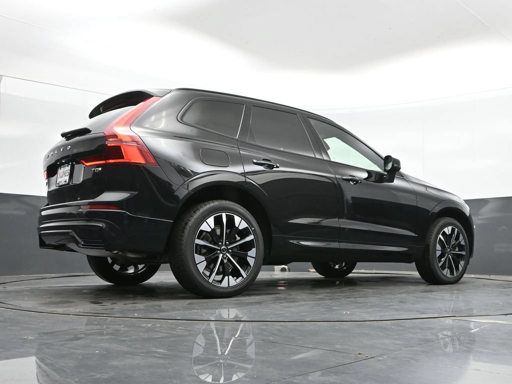 New 2026 Volvo XC60 T8 Plus w/ Protection Package Premier AWD/4WD image 35