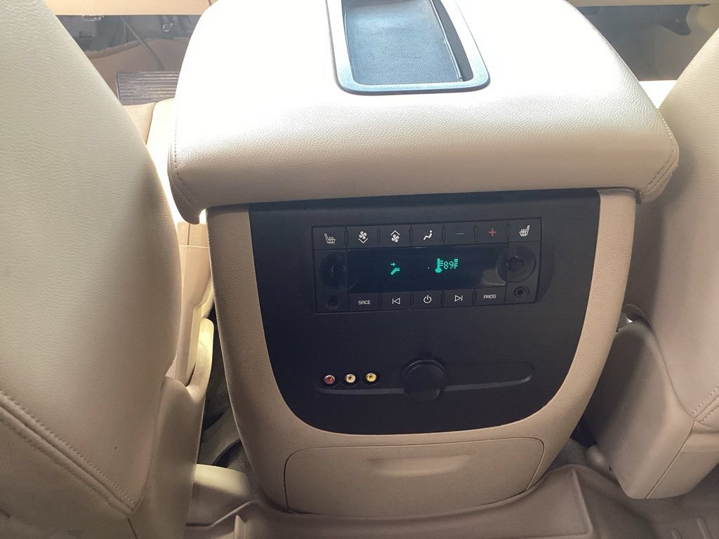 Used 2014 Chevrolet Suburban LTZ AWD/4WD image 14