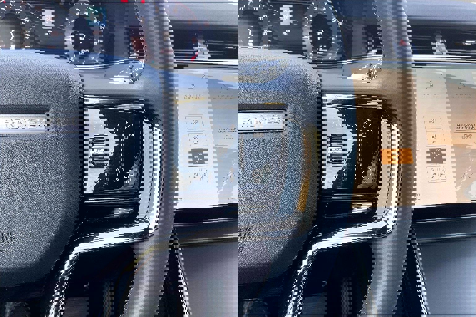 Used 2026 Land Rover Range Rover Evoque S image 22