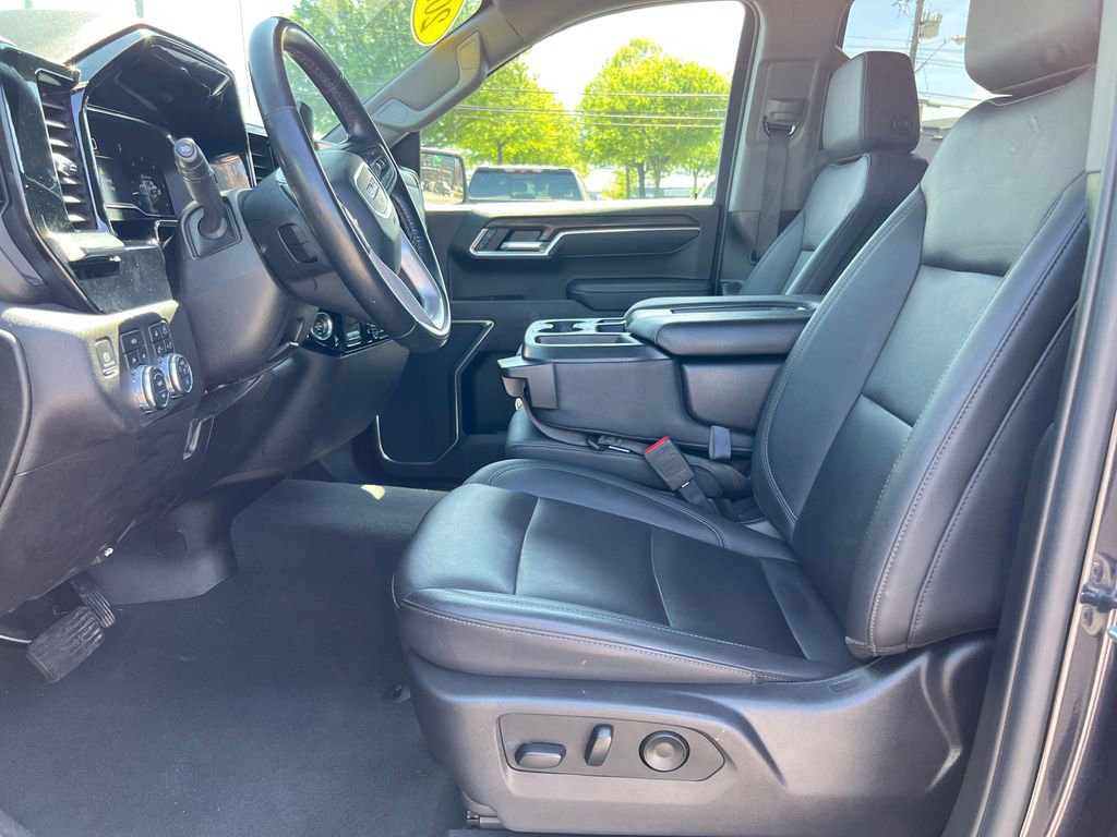 Used 2025 GMC Sierra 1500 SLT AWD/4WD image 10