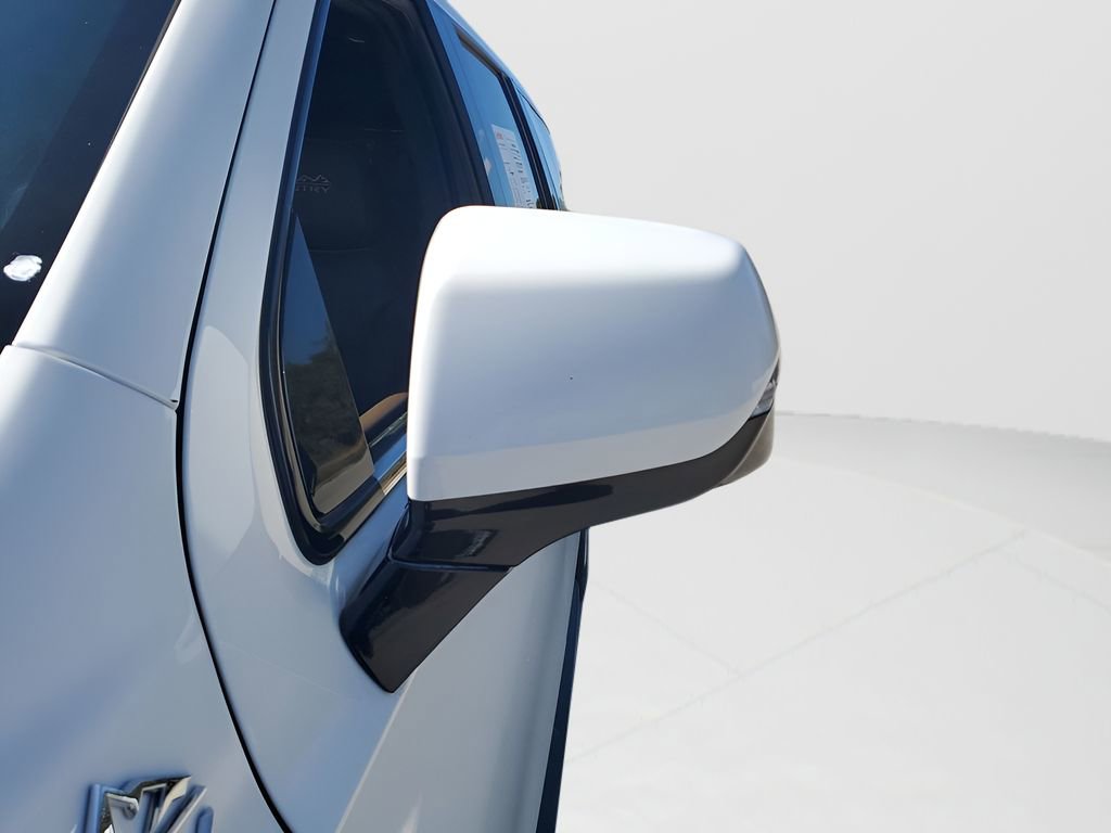 Used 2021 Chevrolet Suburban High Country image 21