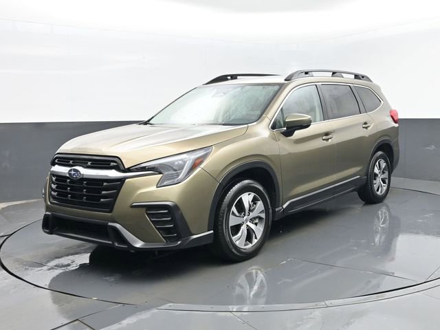 Used 2024 Subaru Ascent Premium w/ Convenience Package image 2