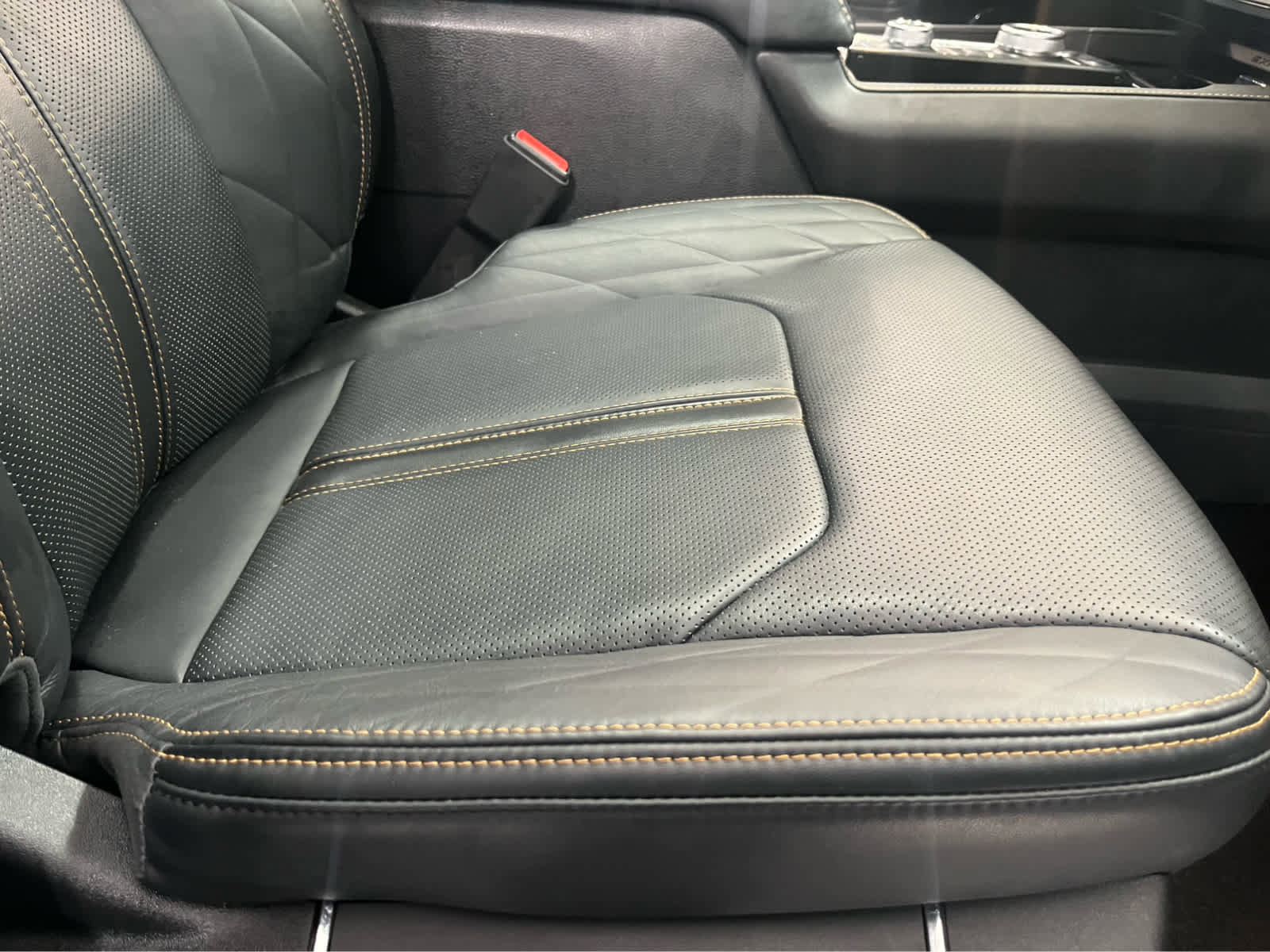 Used 2023 Ford Expedition Platinum image 43