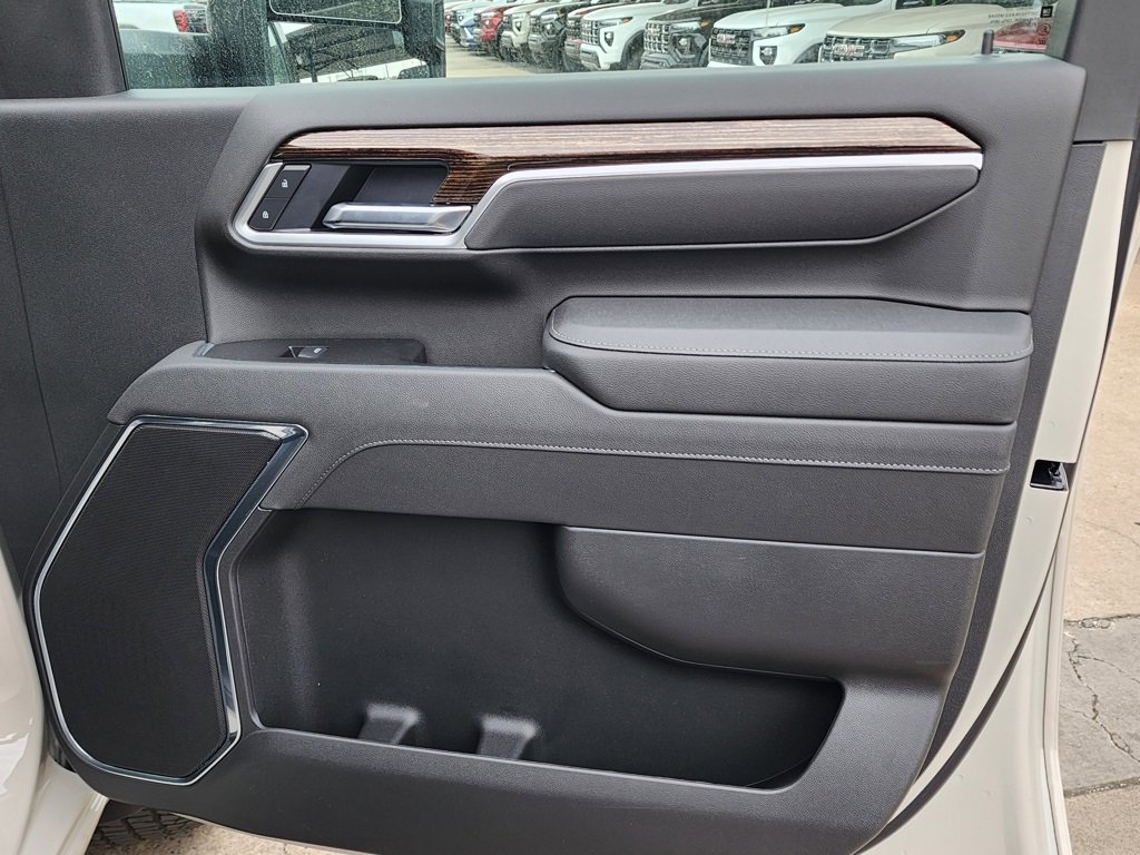 New 2026 GMC Sierra 2500 SLE w/ SLE Value Package; image 38