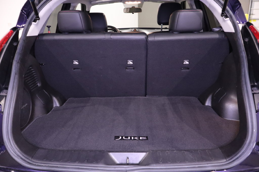 Used 2016 Nissan Juke SL FWD image 34
