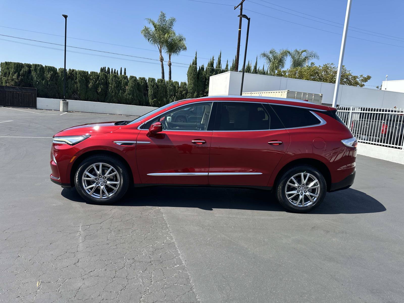 Used 2023 Buick Enclave Premium w/ Experience Buick Package FWD image 8