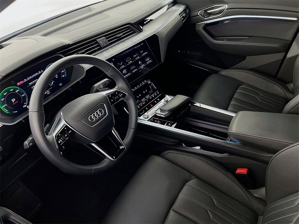 Used 2024 Audi Q8 e-tron Prestige image 9