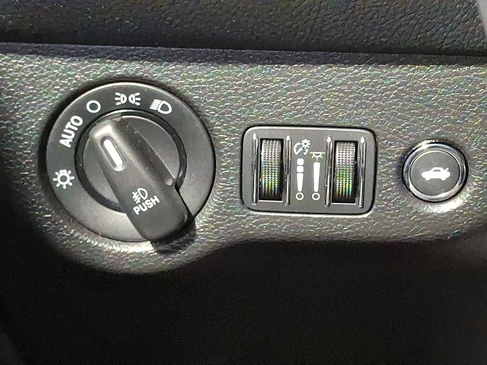 Used 2015 Dodge Challenger R/T w/ Quick Order Package 28B R/T image 24