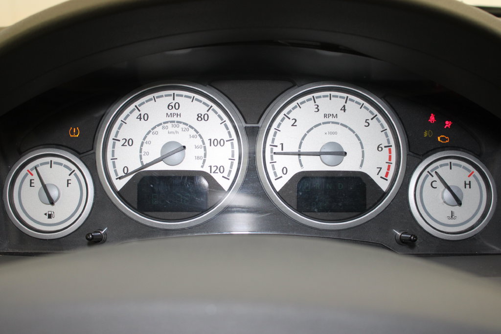 Used 2009 Chrysler Town & Country Touring FWD image 20
