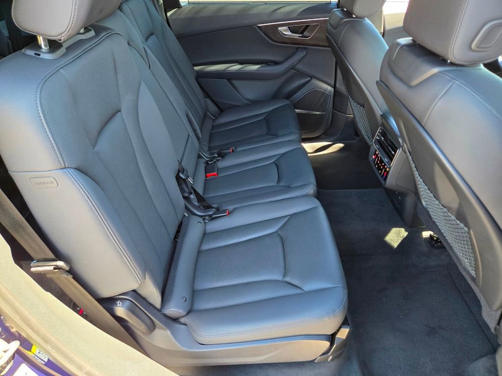 Used 2023 Audi Q7 2.0T Premium Plus w/ Premium Plus Package AWD/4WD image 13