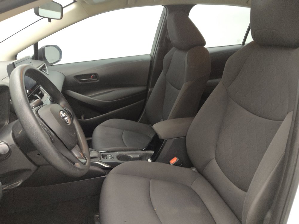 Used 2022 Toyota Corolla LE image 17