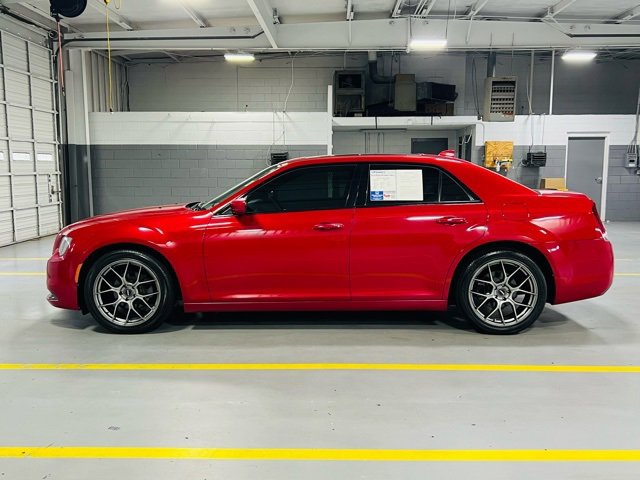 Used 2016 Chrysler 300 S image 15