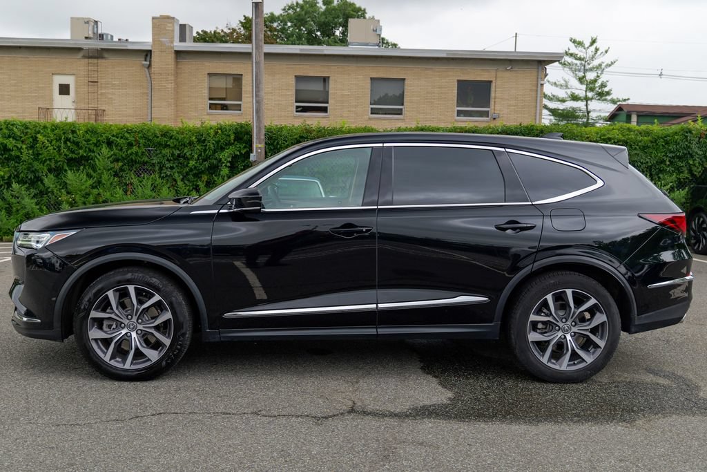 Used 2024 Acura MDX w/ Technology Package AWD/4WD image 4