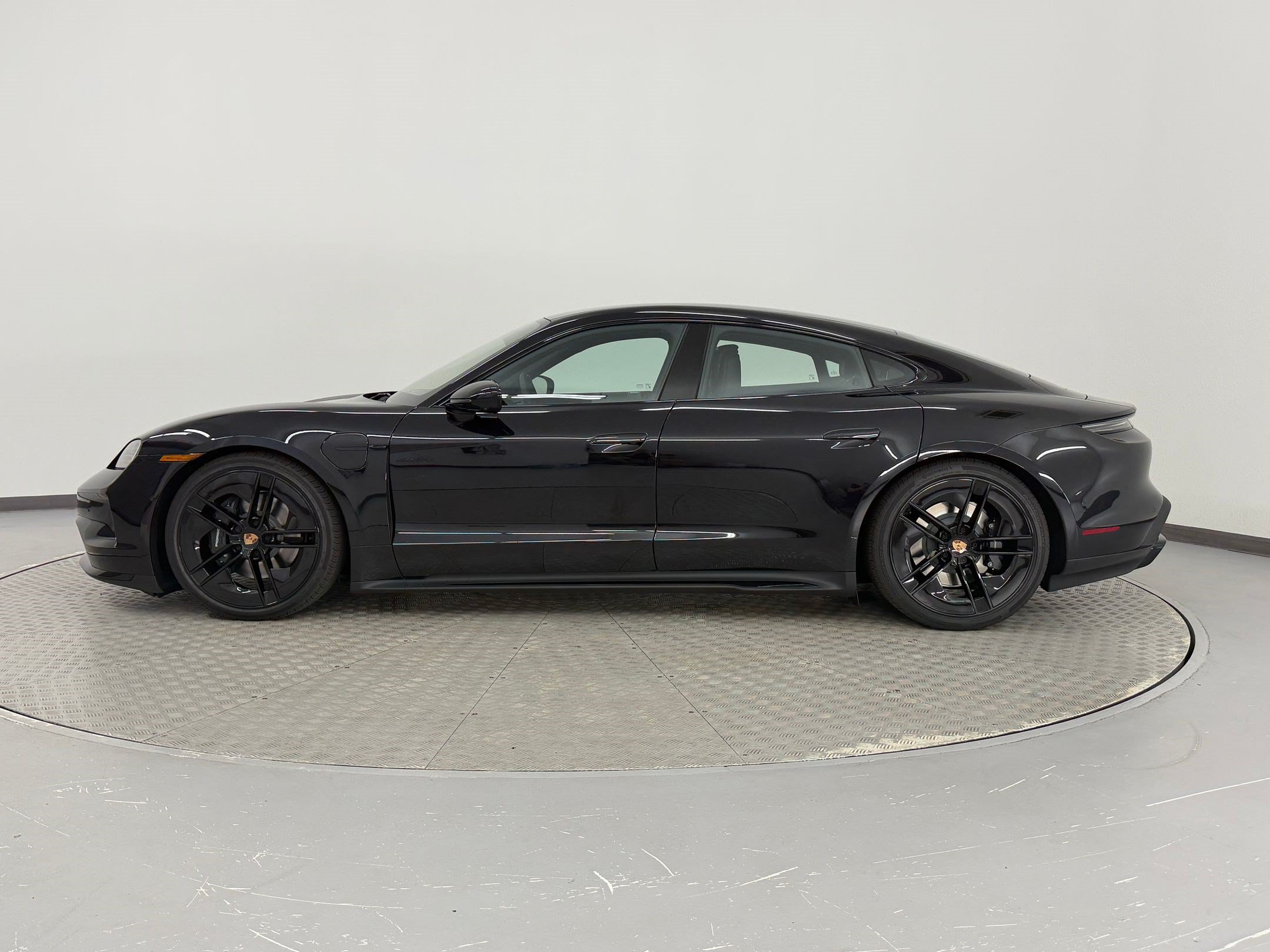 New 2026 Porsche Taycan RWD image 2