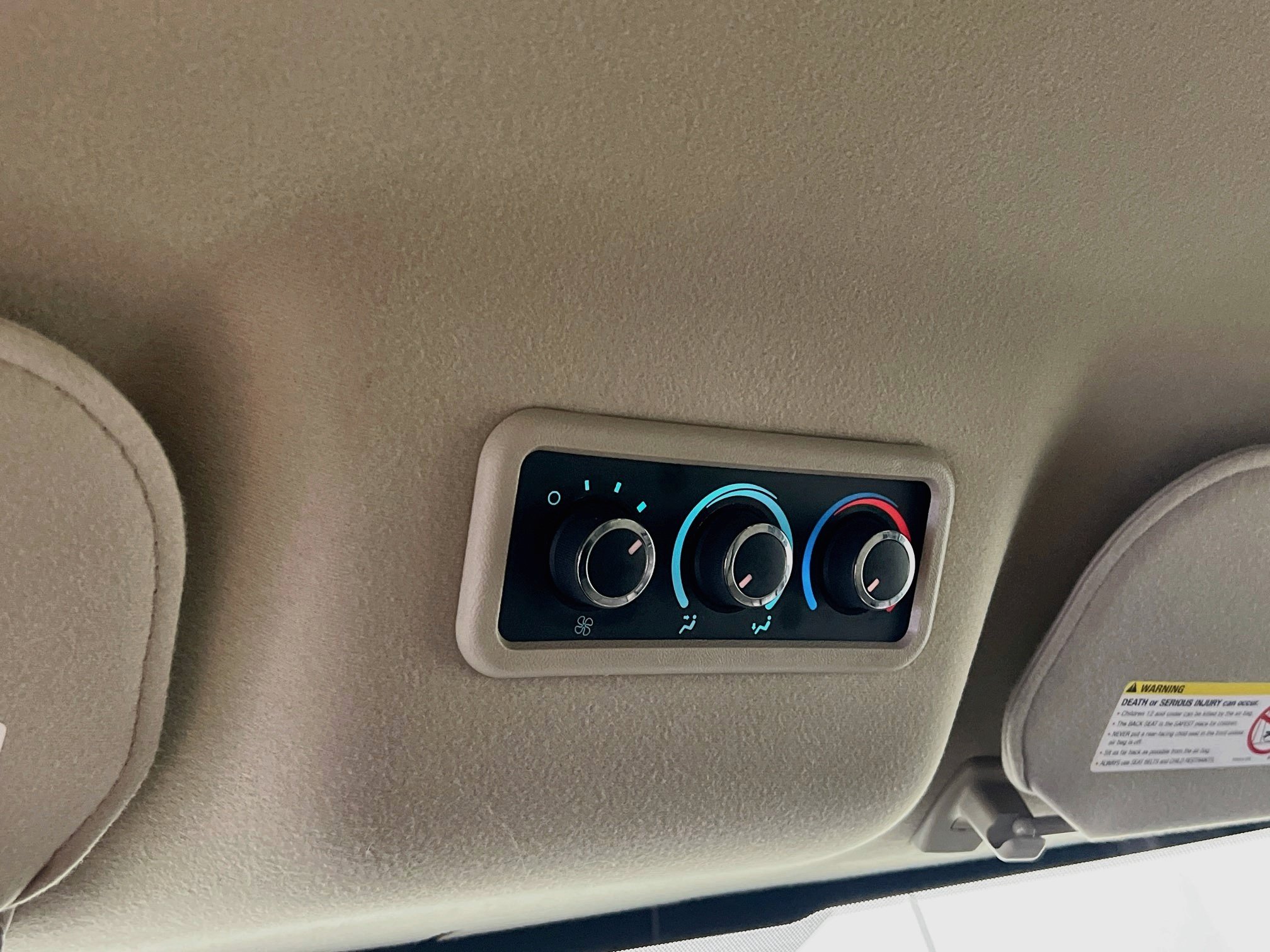 Used 2017 Chevrolet Express 3500 LT w/ LT Preferred Equipment Group RWD image 19
