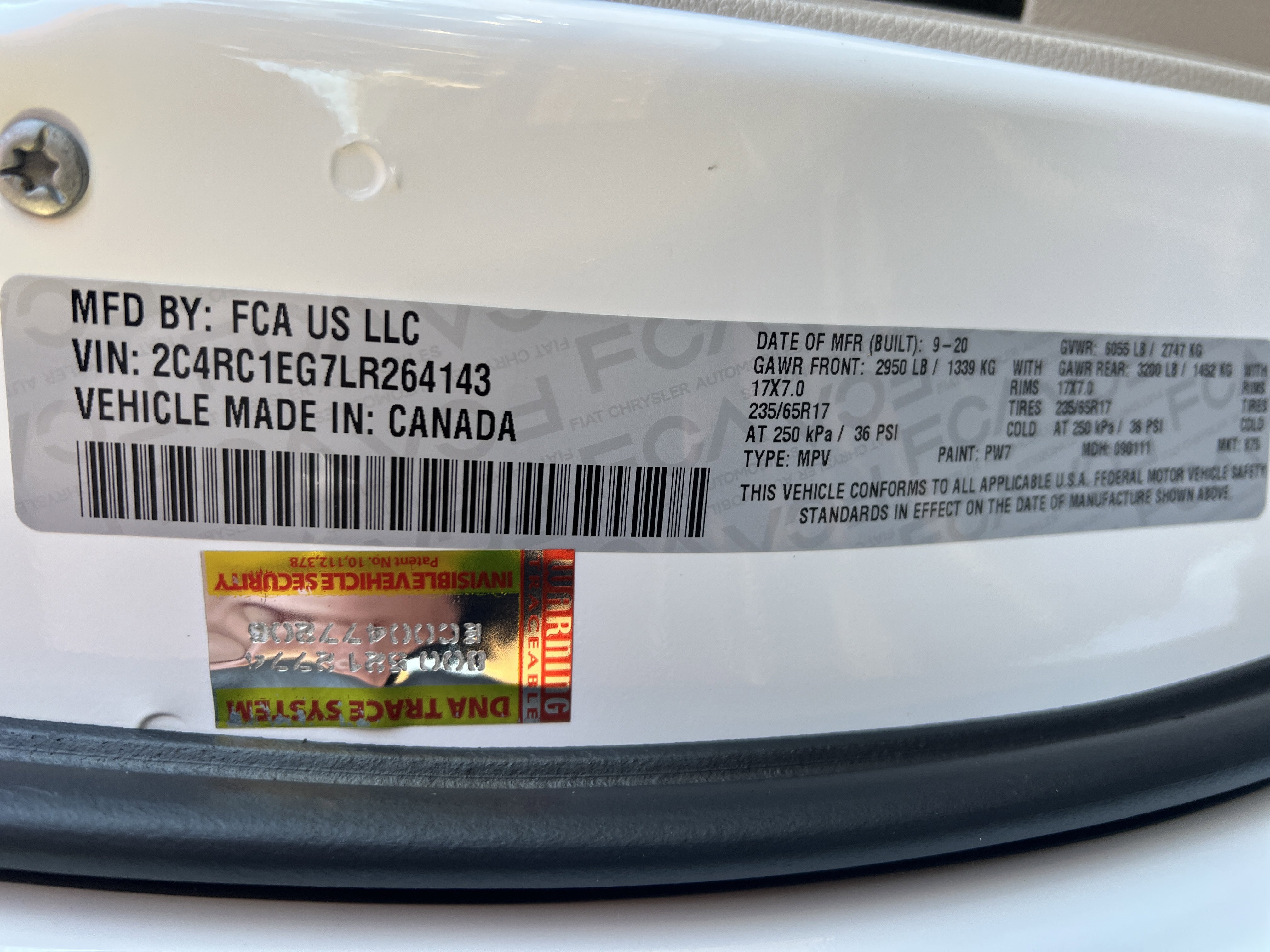 Used 2020 Chrysler Pacifica Touring-L Plus image 36