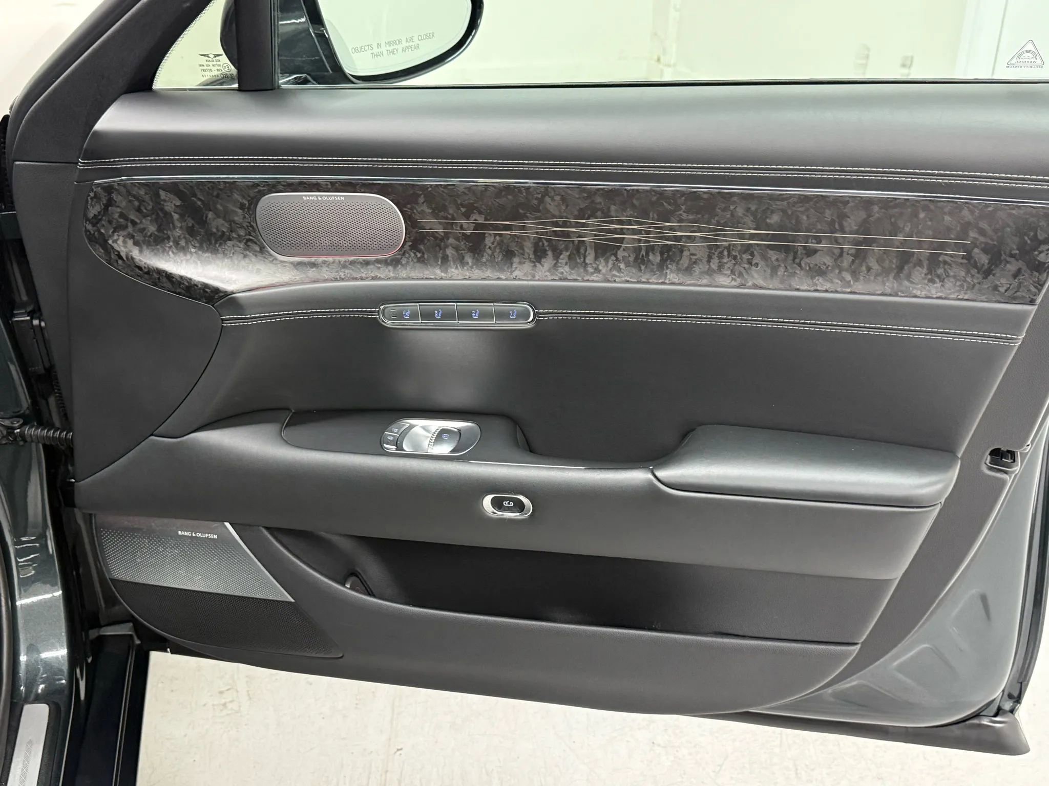 Used 2023 Genesis G90 3.5T image 27