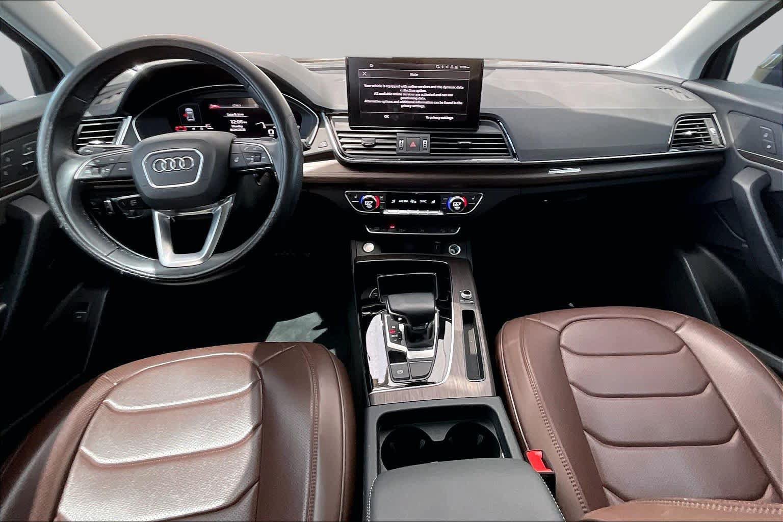 Used 2025 Audi Q5 2.0T Premium w/ Convenience Plus Package AWD/4WD image 16