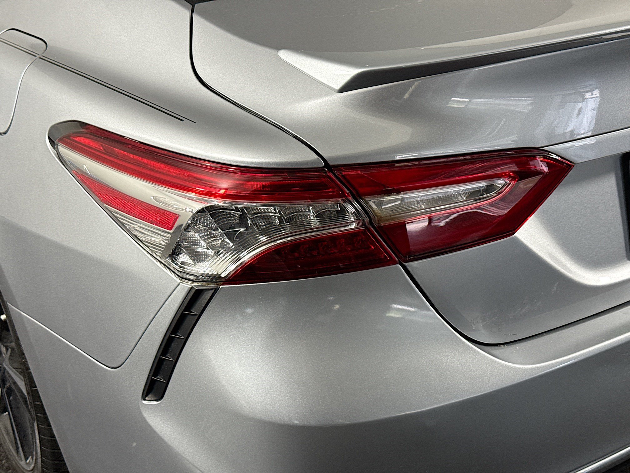 Used 2020 Toyota Camry XSE FWD image 36