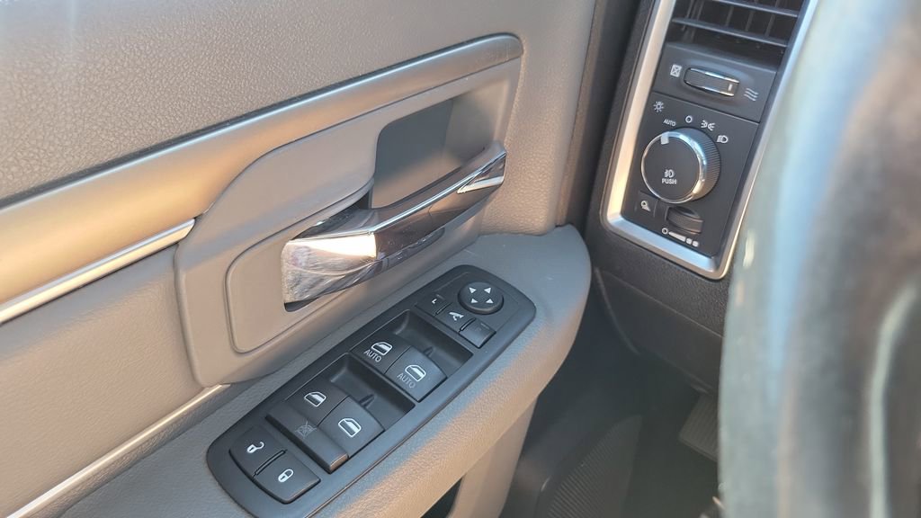 Used 2015 RAM 3500 Lone Star AWD/4WD image 20