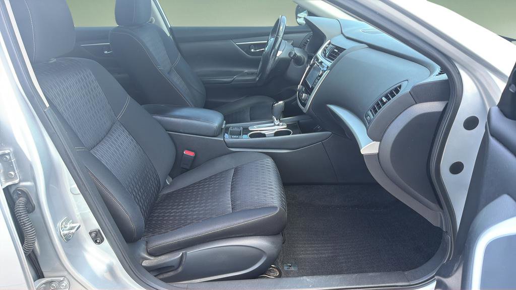 Used 2018 Nissan Altima 2.5 SV w/ 2.5 SV Technology Package FWD image 11