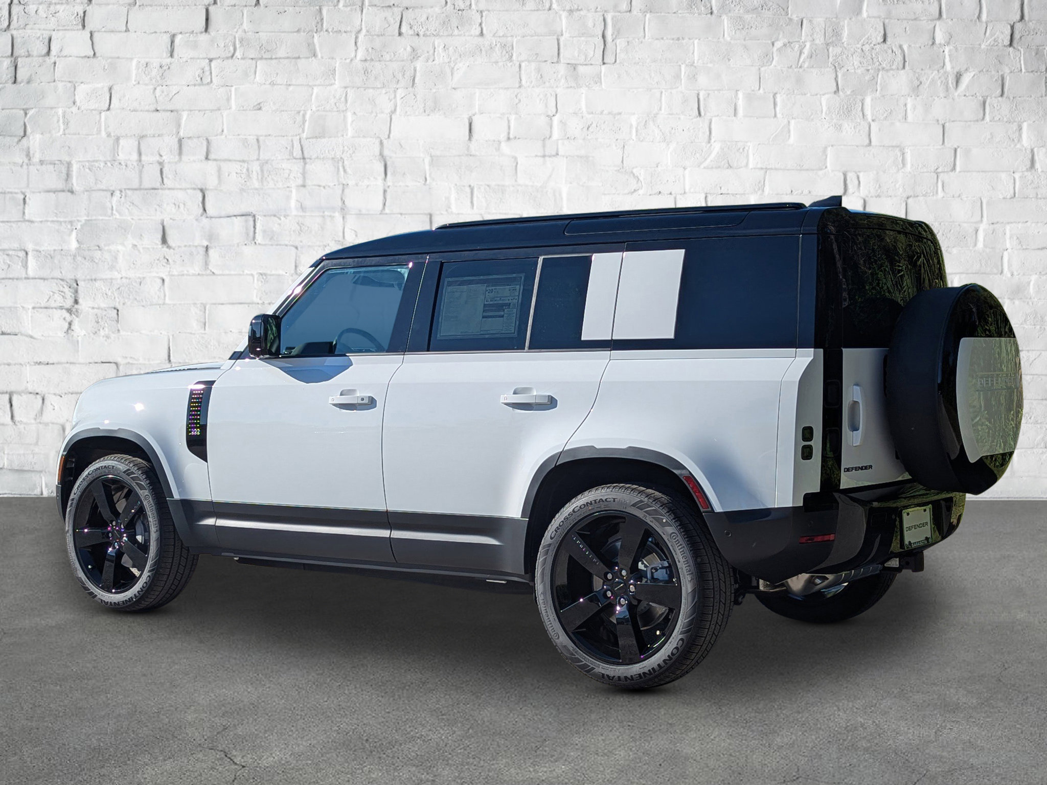 New 2026 Land Rover Defender 110 S image 4