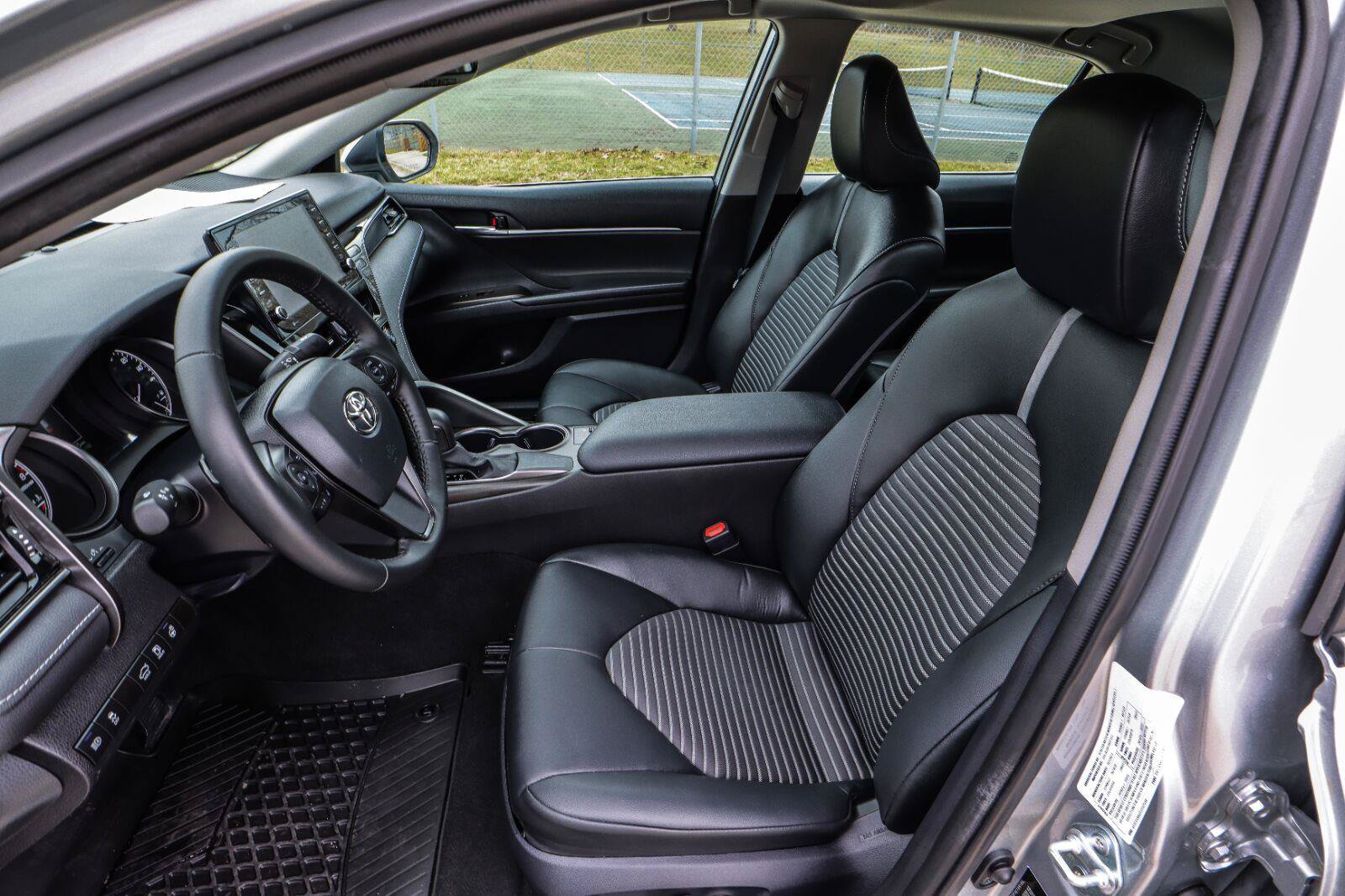 Used 2023 Toyota Camry SE FWD image 37