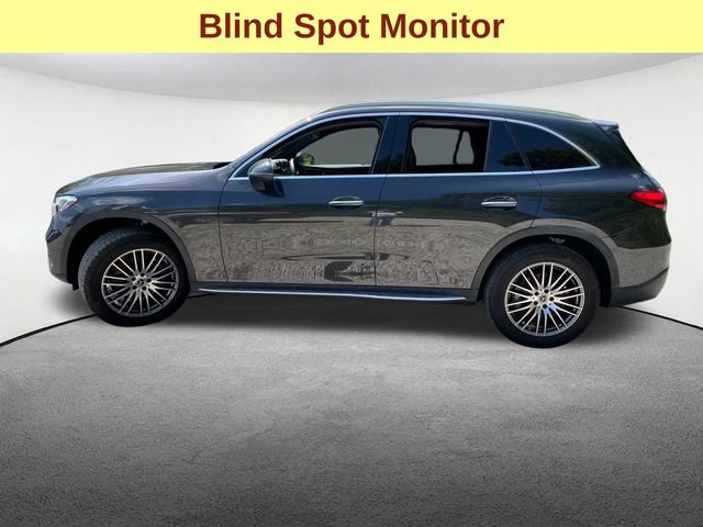 Used 2025 Mercedes-Benz GLC 300 4MATIC image 6