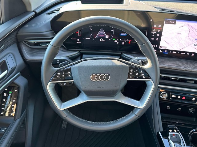 Certified 2025 Audi Q5 Premium Plus AWD/4WD image 17