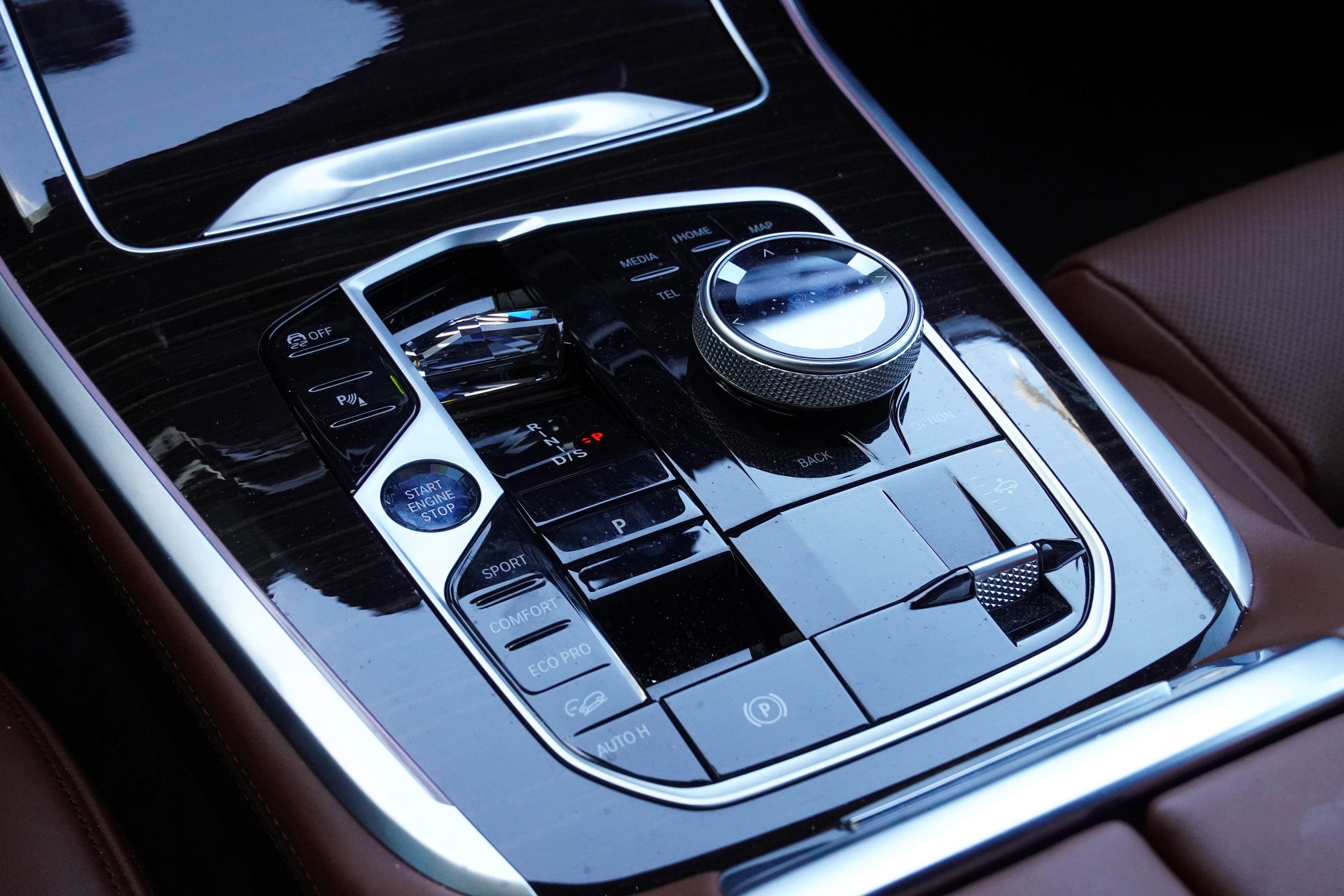 Certified 2024 BMW X7 M60i w/ Executive Package image 31