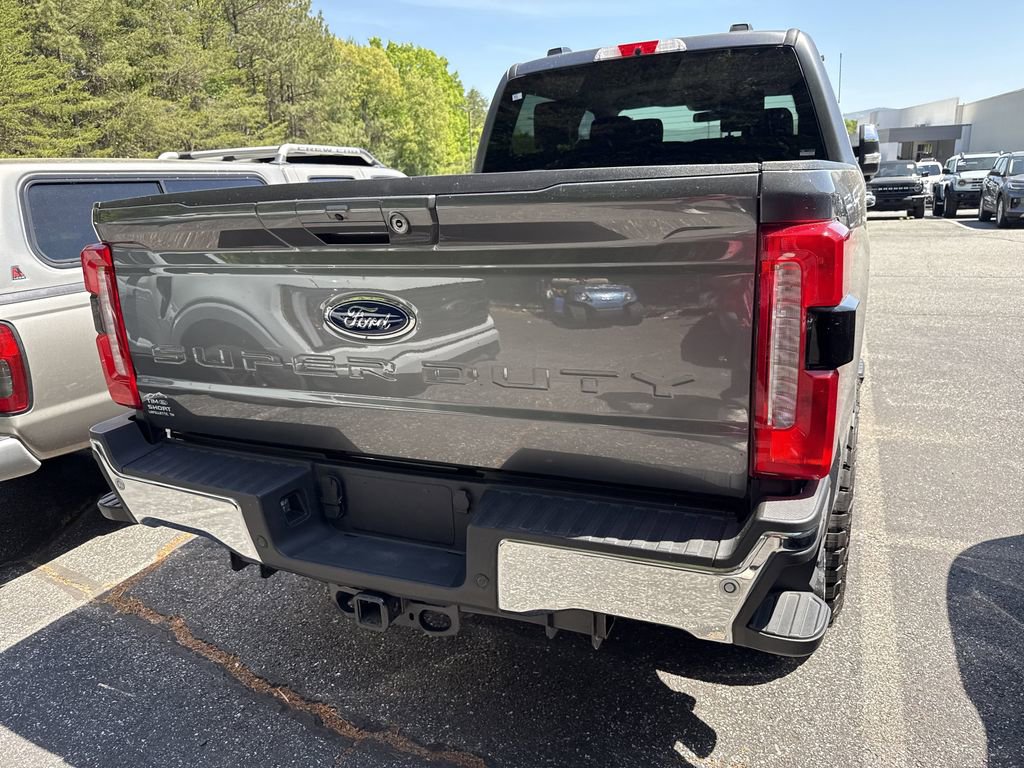 Used 2025 Ford F350 Lariat w/ Chrome Package AWD/4WD image 15