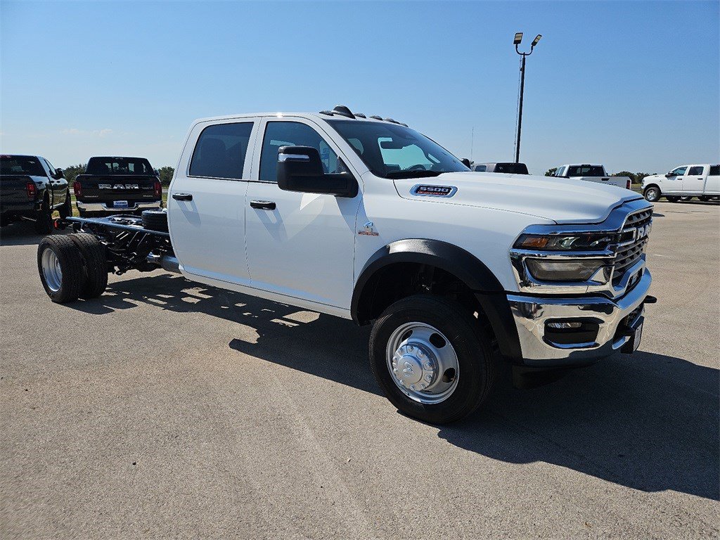 New 2026 RAM 5500 Tradesman w/ Chrome Appearance Group image 9