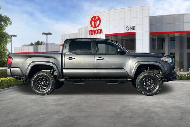 Certified 2022 Toyota Tacoma SR5 RWD image 3