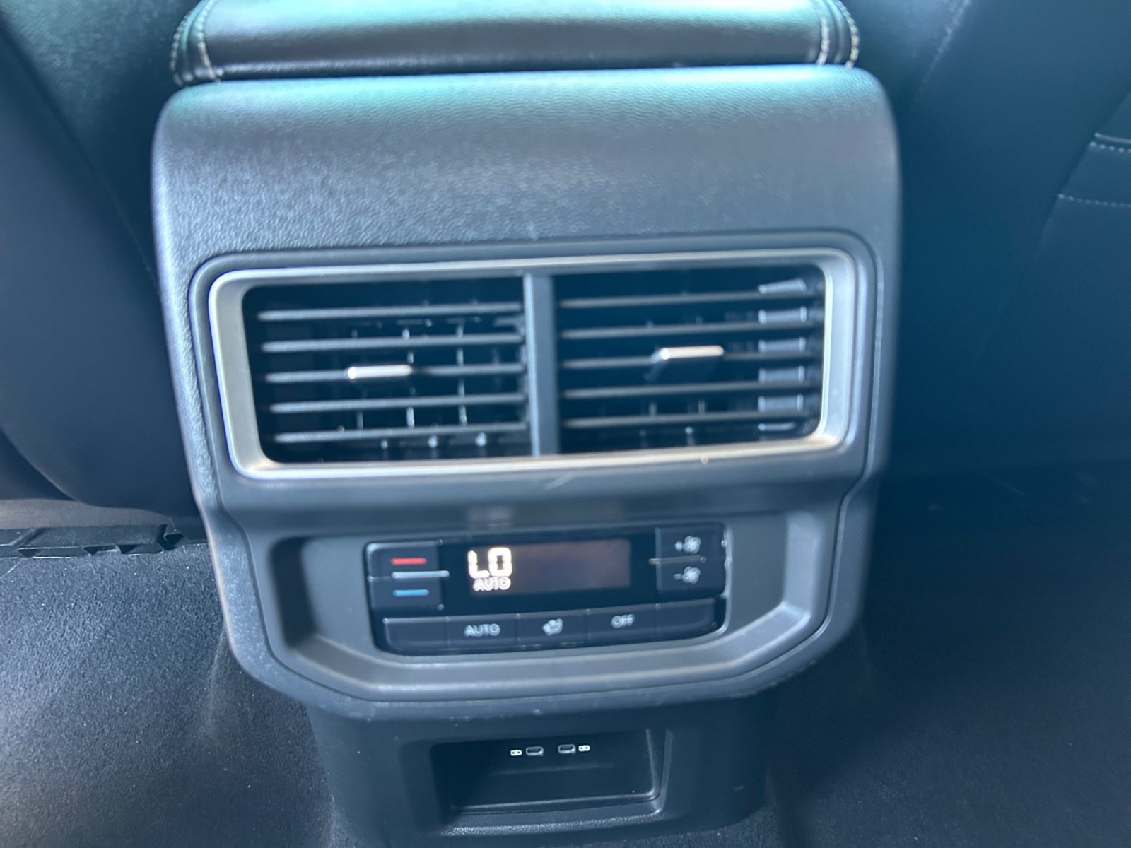 Certified 2024 Volkswagen Atlas SE AWD/4WD image 31