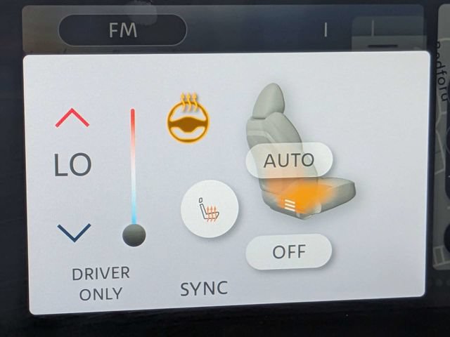 Used 2024 Nissan Ariya FWD image 29