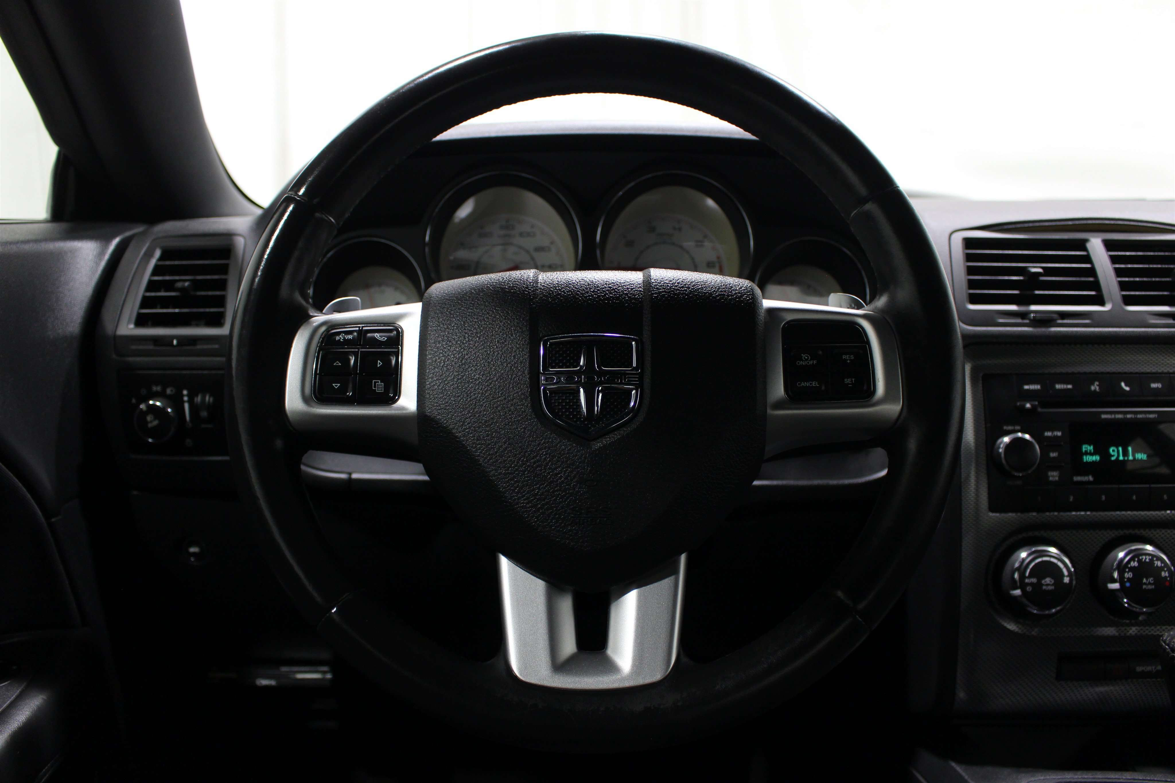 Used 2012 Dodge Challenger R/T RWD image 10