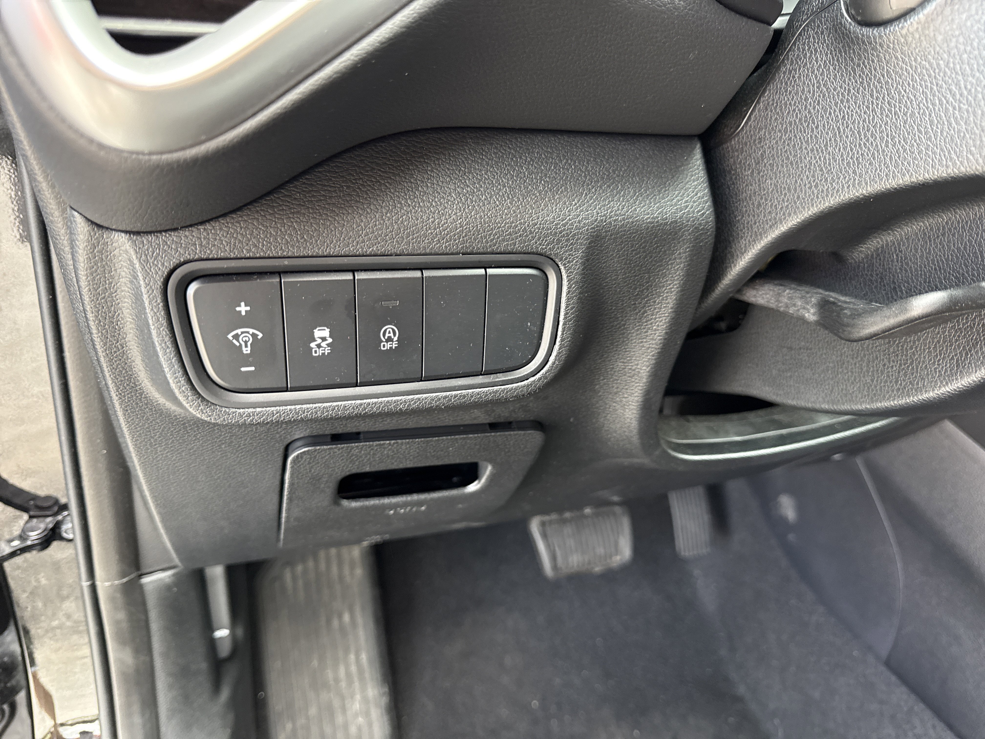 Used 2025 Kia Soul LX w/ LX Technology Package image 31