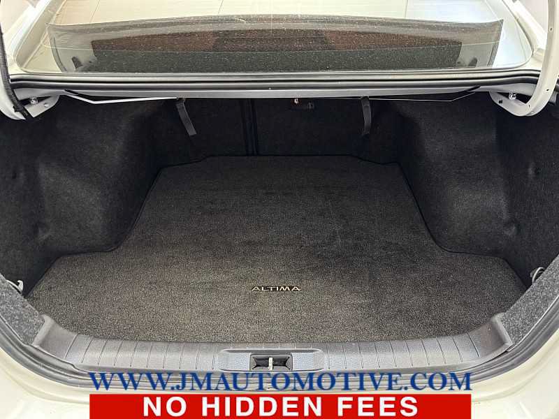 Used 2013 Nissan Altima 2.5 SV FWD image 15