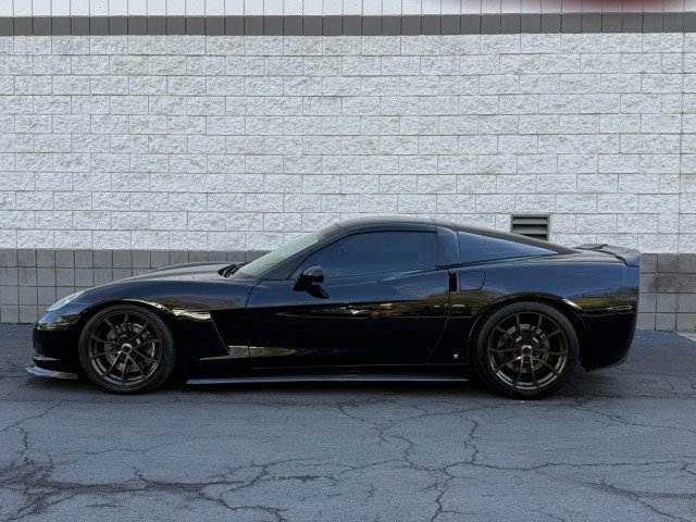 Used 2006 Chevrolet Corvette Coupe w/ Performance Package image 13