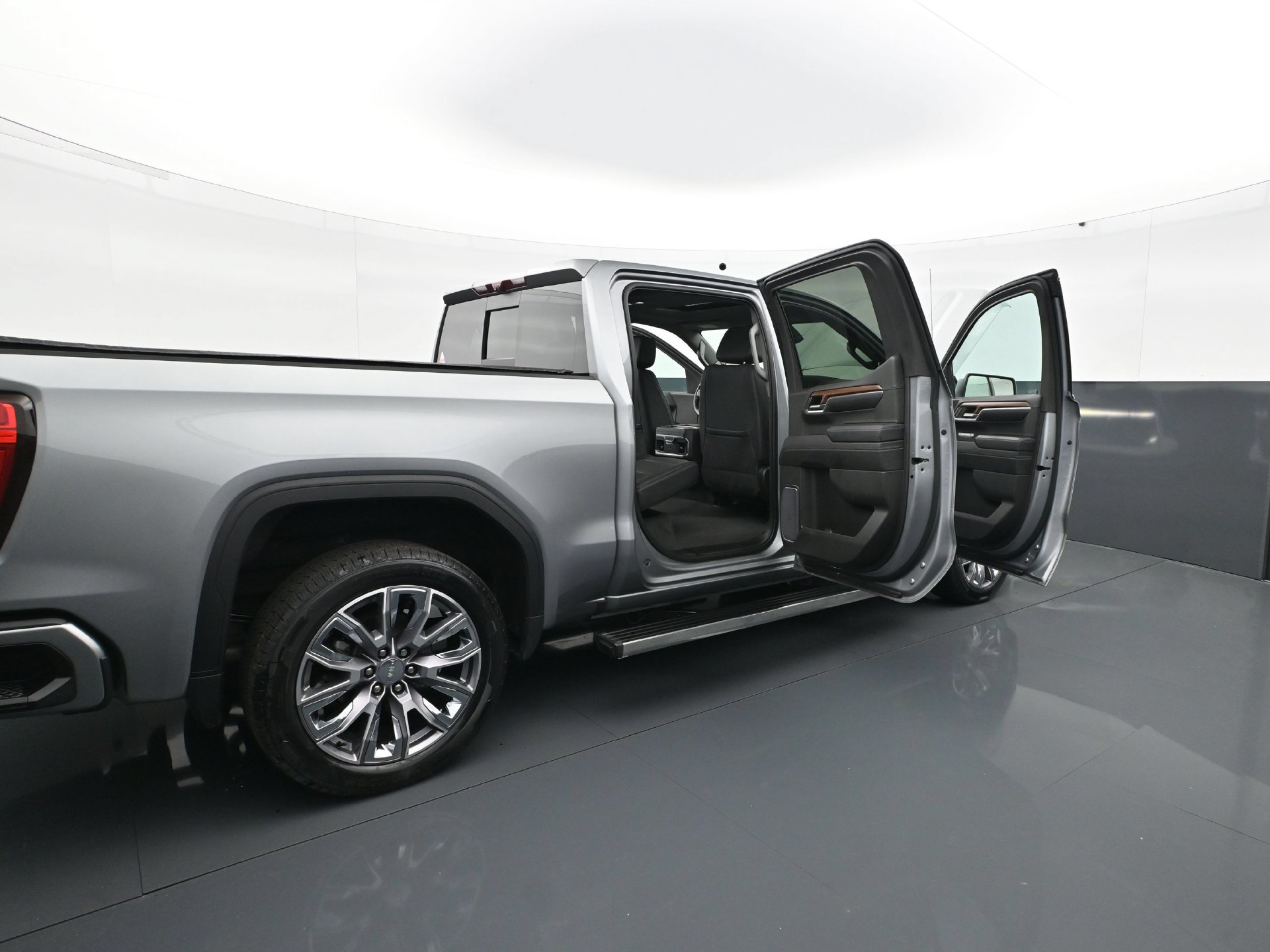 Used 2023 GMC Sierra 1500 Denali w/ Denali Reserve Package AWD/4WD image 32