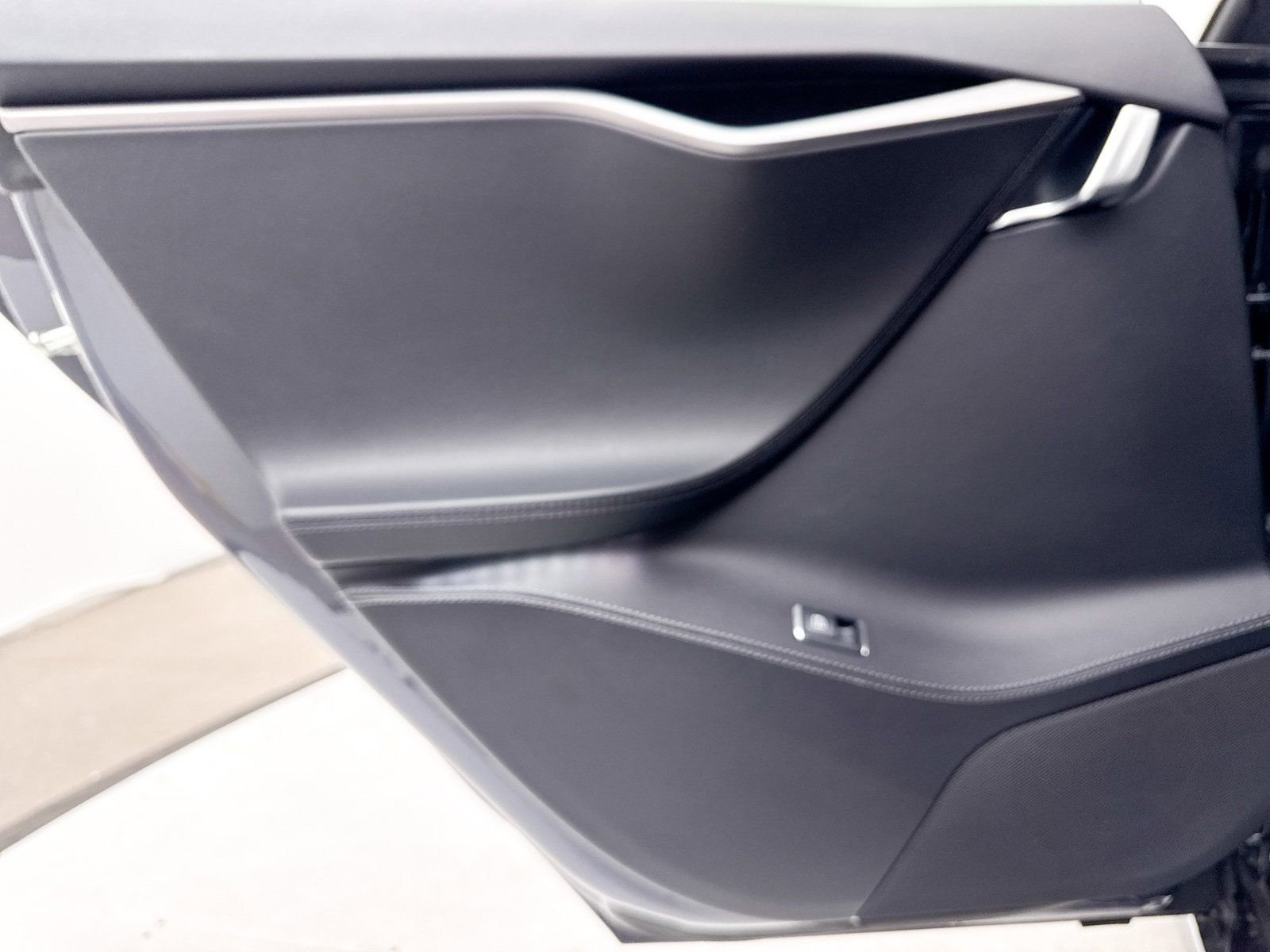 Used 2019 Tesla Model S 100D image 27