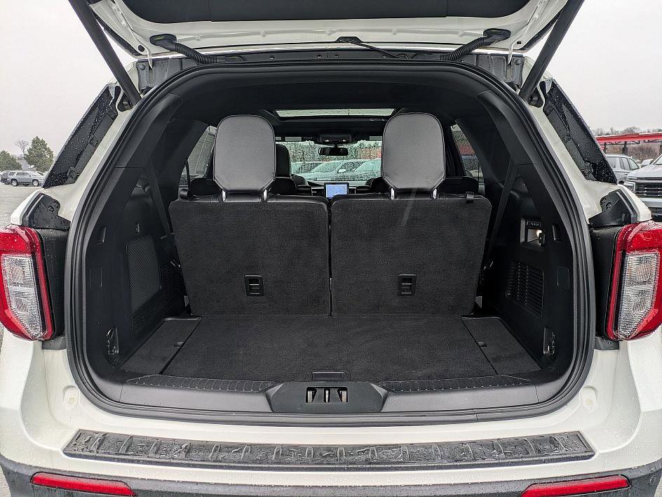 Used 2021 Ford Explorer ST w/ Equipment Group 401A image 33