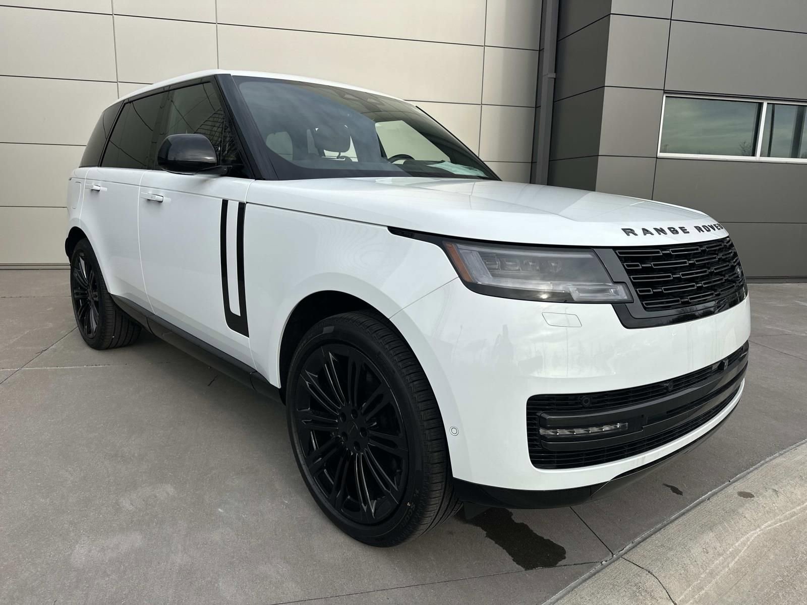 New 2026 Land Rover Range Rover SE AWD/4WD image 3