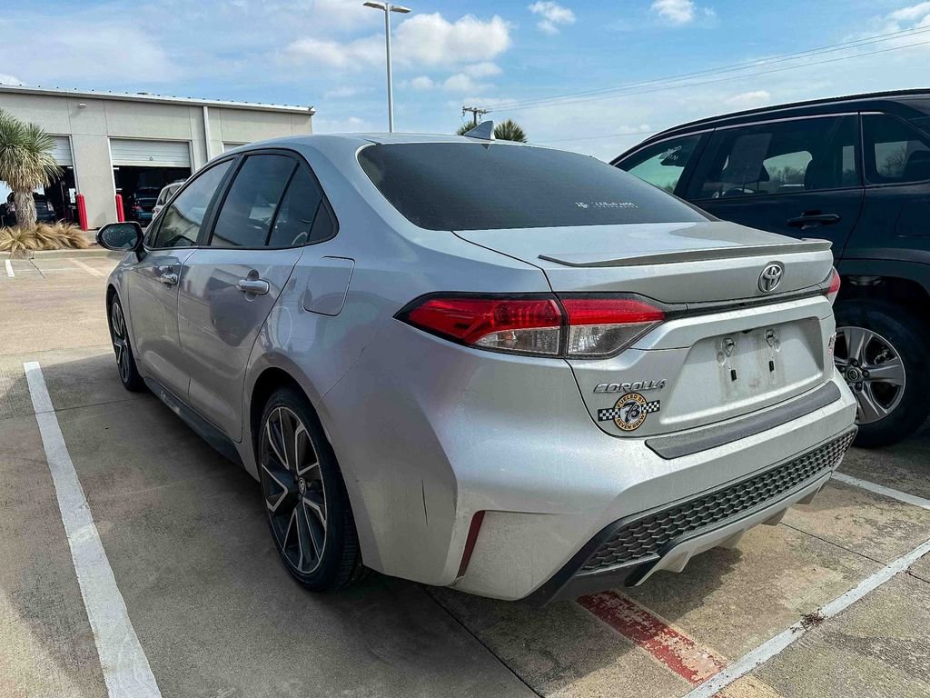 Used 2020 Toyota Corolla SE w/ SE Premium Package image 9